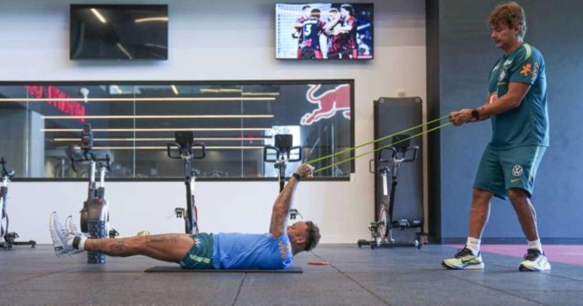 Neymar publica foto na academia às vésperas da estreia do Brasil na Copa