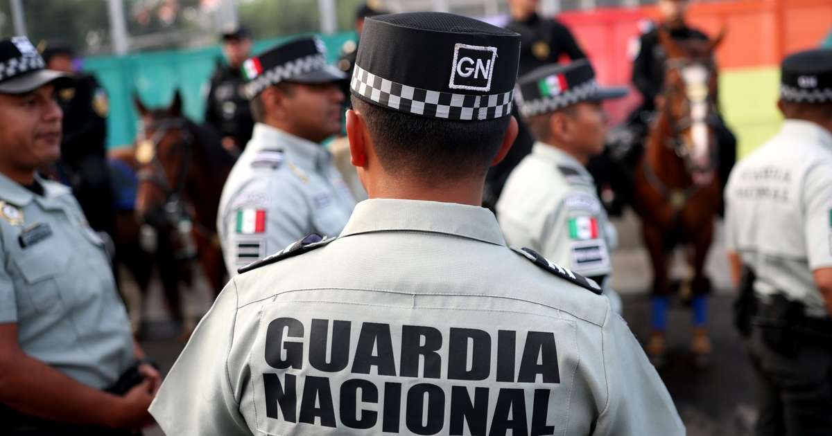 Ex-jogador da Seleção é resgatado pela polícia em meio a protestos no México