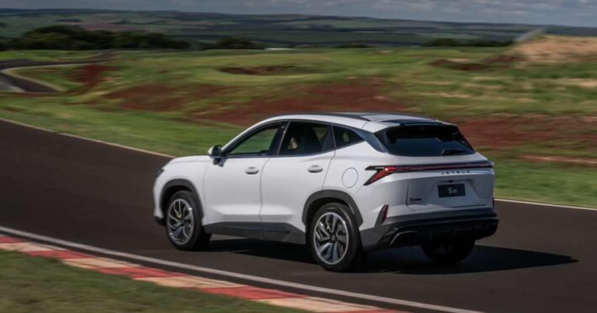 Primeiras impressões: Jetour S06 Premium é confortável, econômico e joga pelo 1 a 0