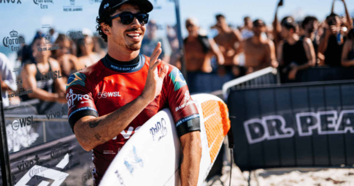 Yago Dora é novamente campeão do Vivo Rio Pro em Saquarema
