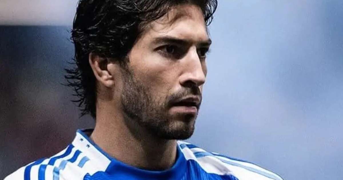 Meia do Cruzeiro Expressa Opinião Franca Sobre o Rival Flamengo