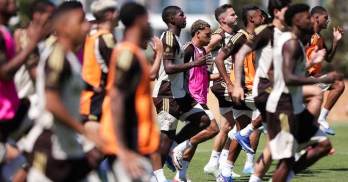 Flamengo inicia treinos em Portugal mas sofre desfalques de Léo Ortiz