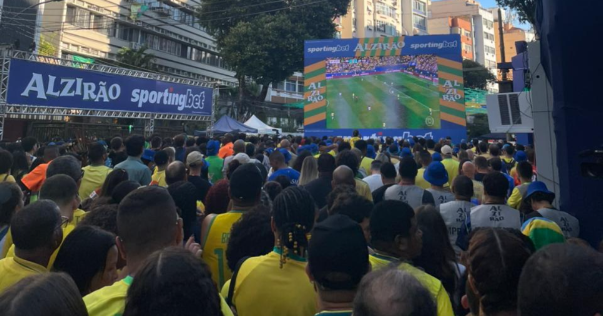 Da apreensão ao delírio: Alzirão, no Rio, explode em festa com classificação do Brasil