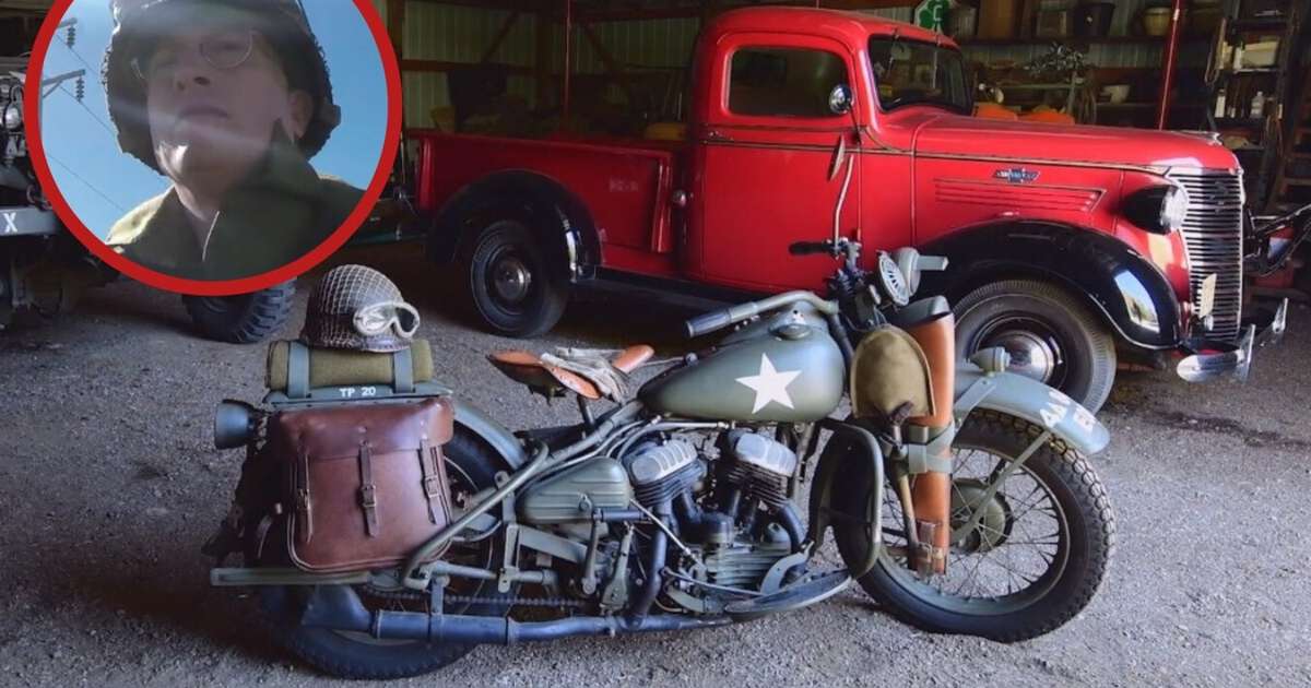 Ligar uma motocicleta da Segunda Guerra Mundial é tão difícil que foi lançado um manual de instruções para leigos