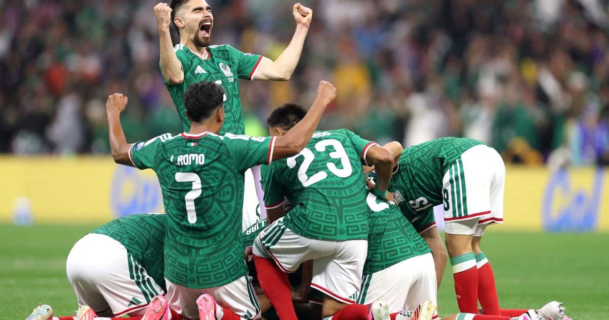Com vitória sobre o Equador, México quebra jejum de 32 anos e avança na Copa