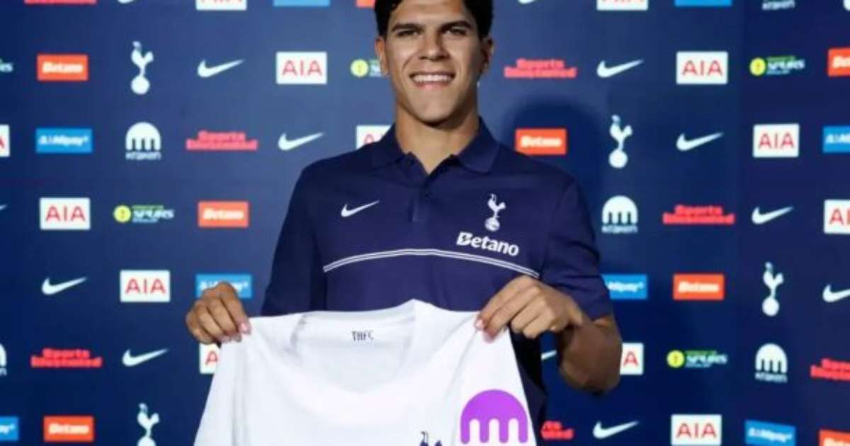 Tottenham anuncia contratação de Mateus Fernandes