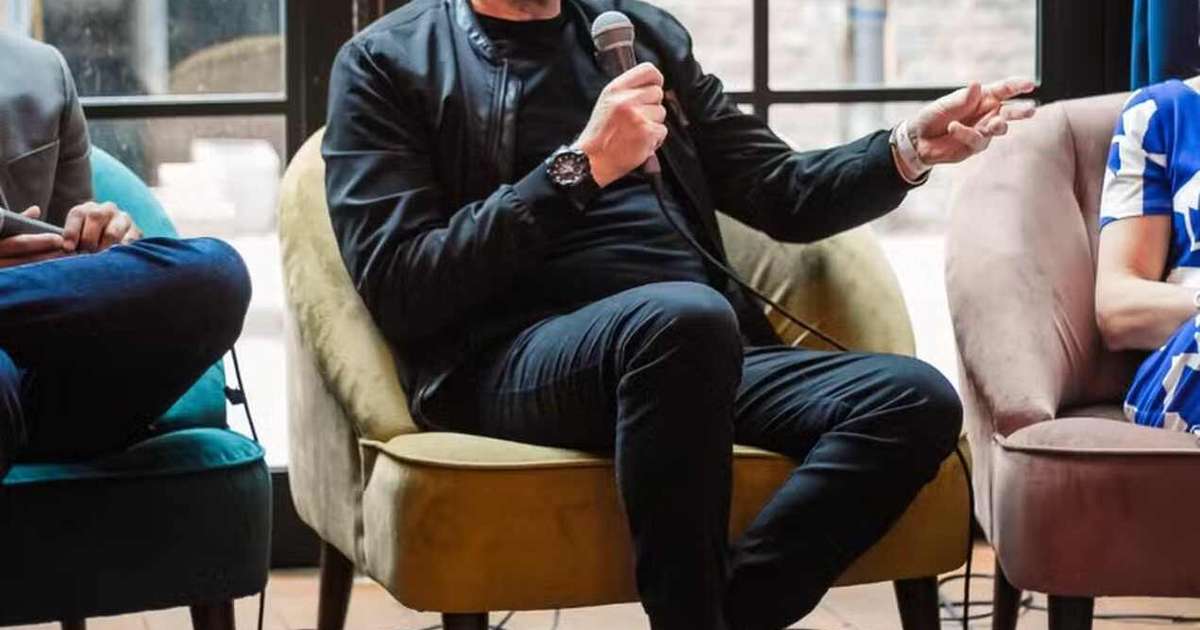 Conheça o "guru do sono", amigo de Ancelotti, que faz Cristiano Ronaldo dormir cinco vezes por dia