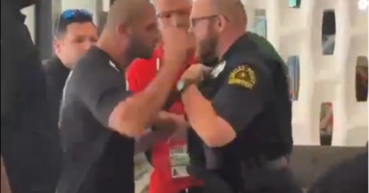 Delegação do Egito se envolve em confusão com policiais americanos antes de decisão na Copa