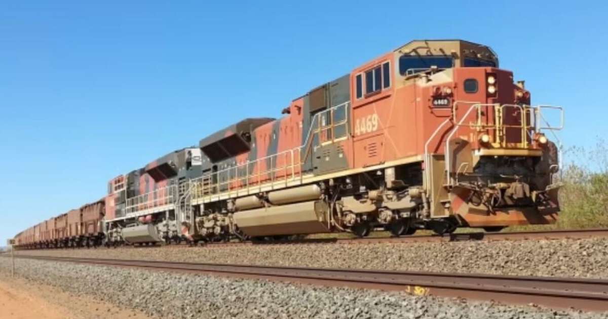 Sete quilômetros e pouco e 682 vagões: o trem mais longo da história nasceu em 2001 e, desde então, ninguém o superou