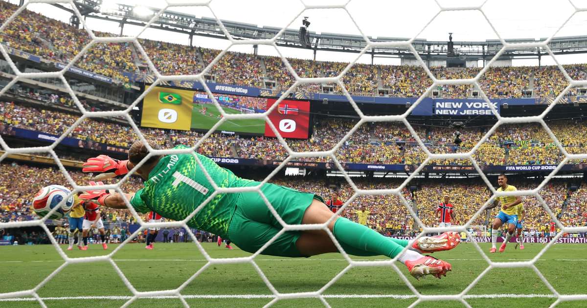 Goleiro da Noruega vira alvo nas redes sociais após pegar pênalti de Guimarães e desentendimento com Neymar