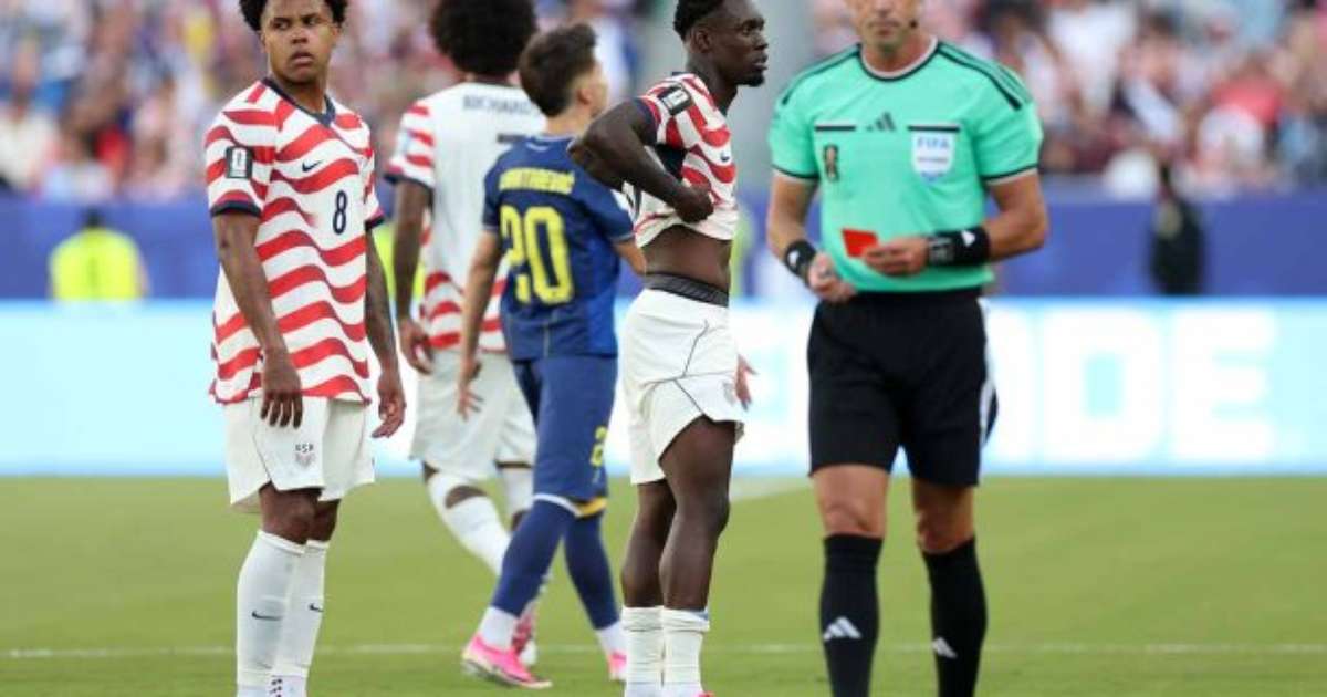 Fifa rebate Uefa e defende medida em "Caso Balogun"