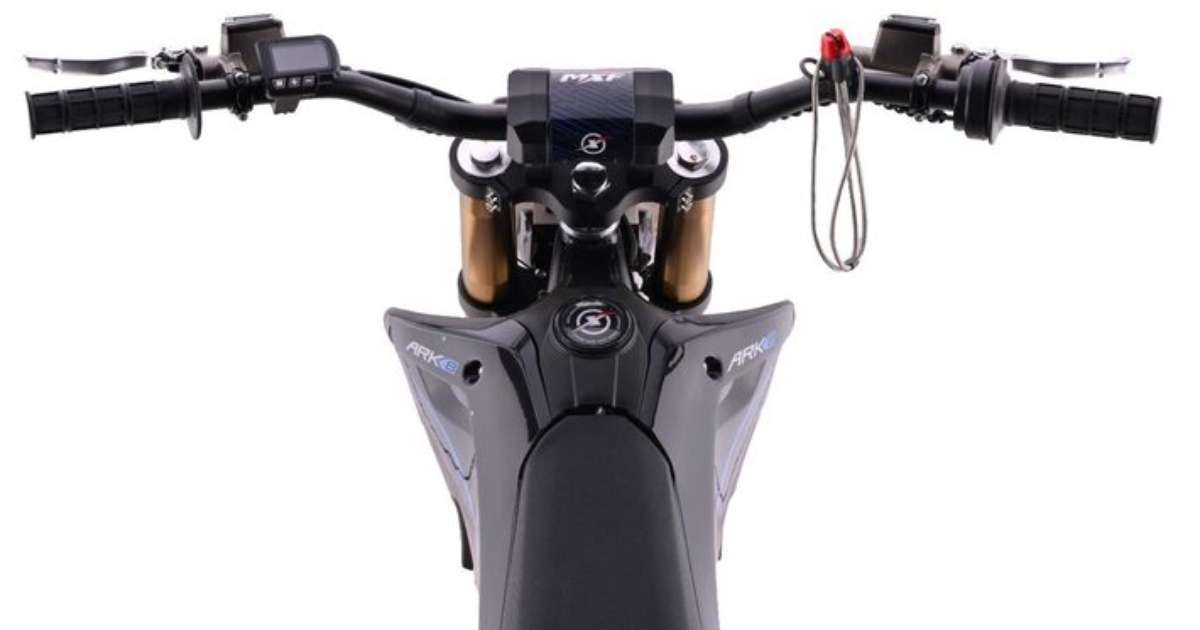 MXF estreia moto elétrica para trilha por menos de R$ 30 mil; conheça a Ark 8