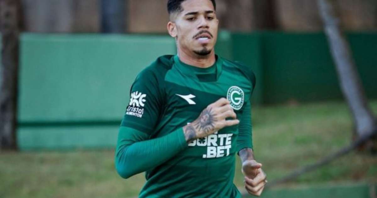 Grêmio muda estratégia e tenta comprar lateral Diego Caito