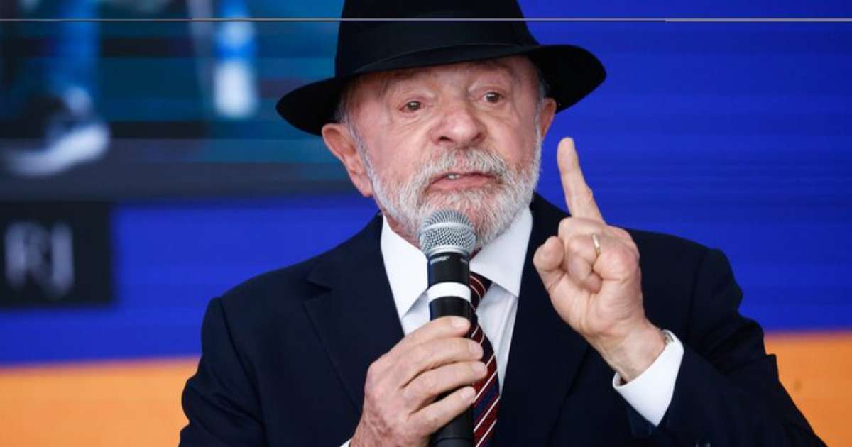 'Ninguém vai mudar o nosso Pix', diz Lula após novo tarifaço dos EUA