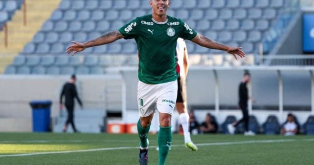 Palmeiras avança no Brasileiro Sub-20 com vitória sobre o Corinthians, impulsionado por dois gols de Felipe Teresa