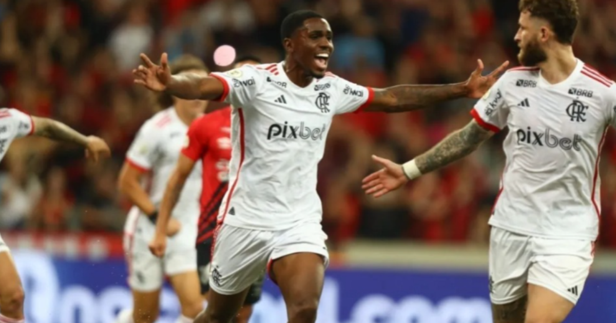 Futuro Incerto: Evertton Araújo e Léo Pereira em Rumo à Saída do Flamengo?