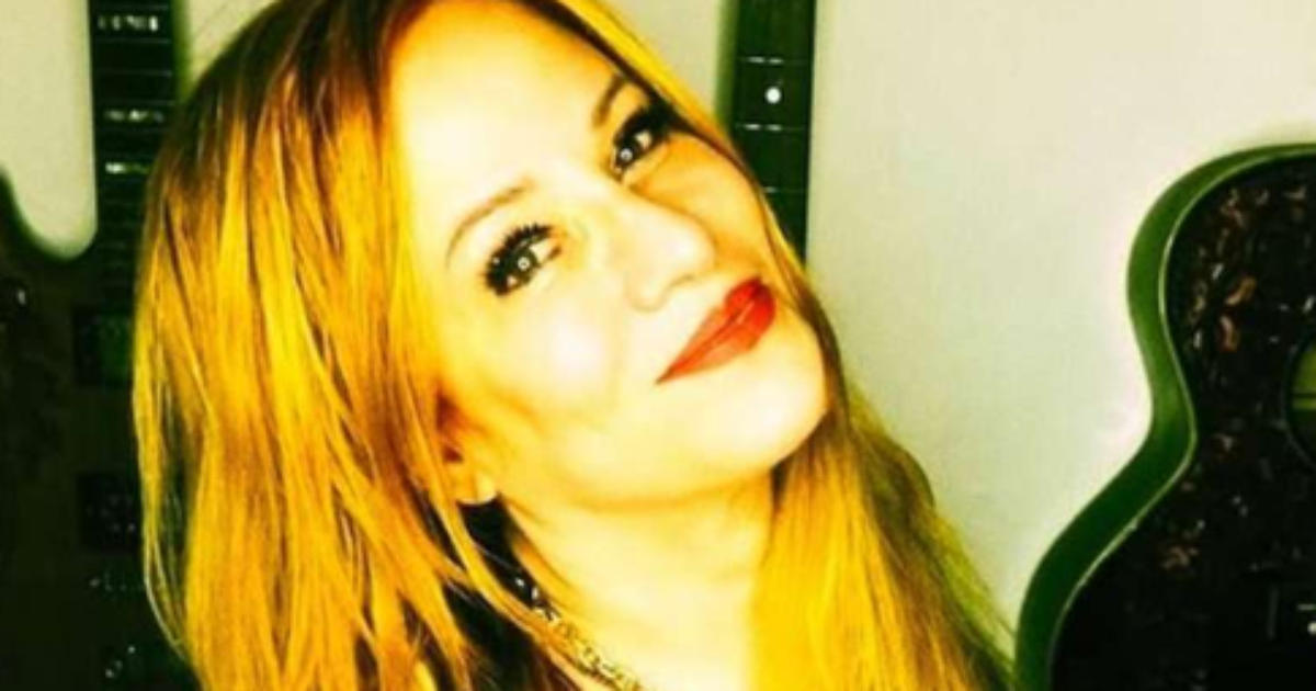 Morte de Jennifer Finch, baixista do L7, deixa o mundo da música em luto