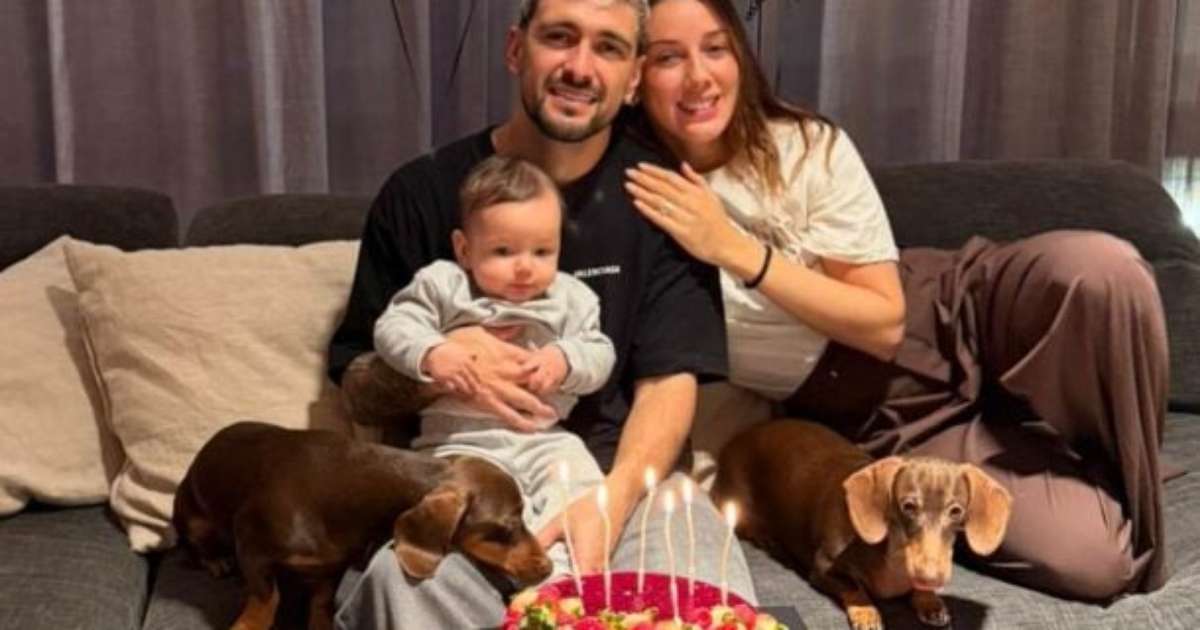 Arrascaeta Lança Combo Infantil em Confeitaria em Homenagem ao Filho Milano