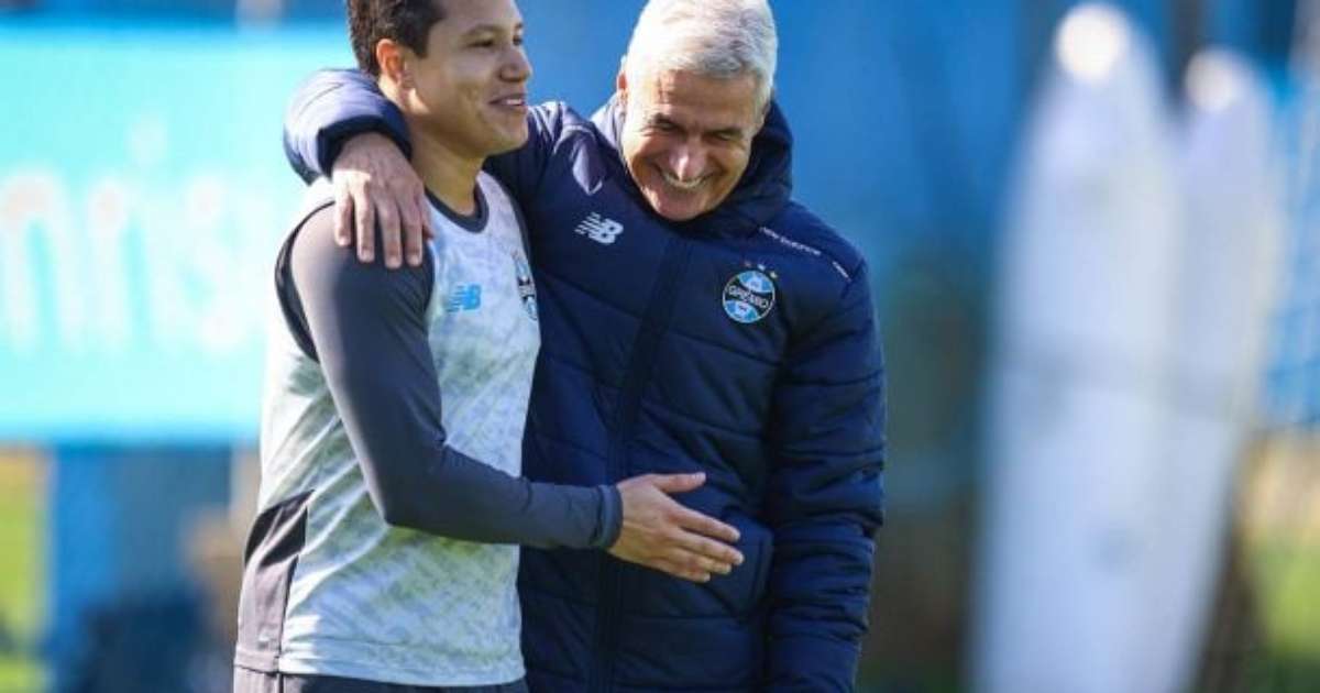 Marlon se aproxima do retorno ao Grêmio após superar grave lesão no tornozelo direito