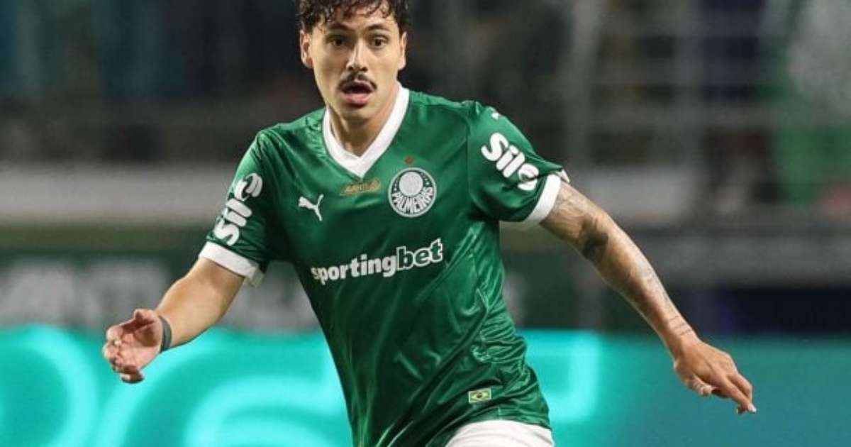 Maurício Brilha em Confronto do Palmeiras contra o Coritiba e Agita a Torcida: 