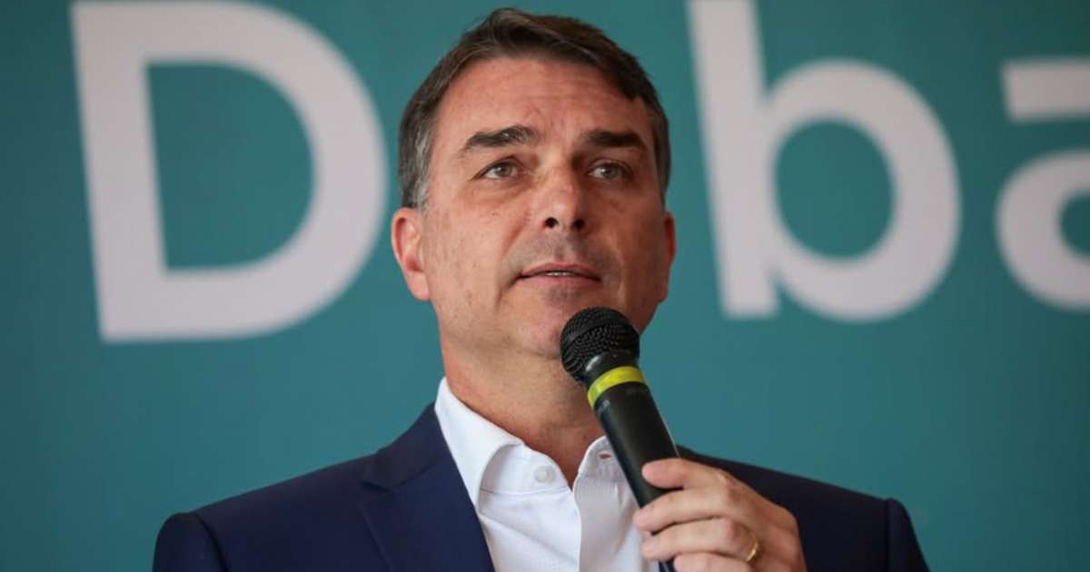 Empresa para a qual Flávio Bolsonaro emitiu R$ 1 milhão em notas não existe no endereço informado à Receita Federal