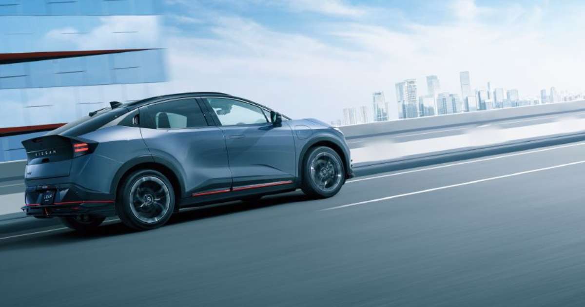 Nissan lança LEAF NISMO no Japão com visual esportivo e acerto exclusivo de suspensão