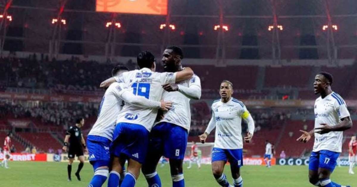 Cruzeiro se impõe no Beira-Rio e sobe para a sétima posição após vitória sobre o Internacional