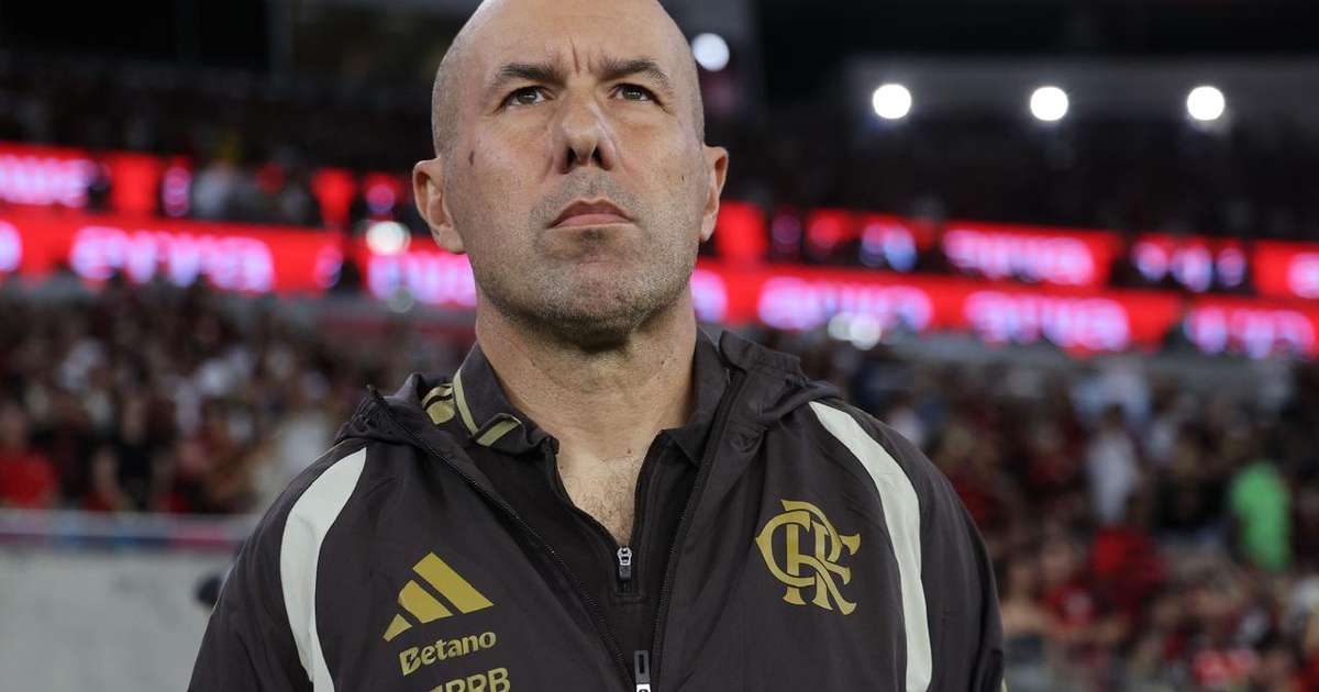 Leonardo Jardim elogia elenco do Flamengo e mantém silêncio sobre Almada