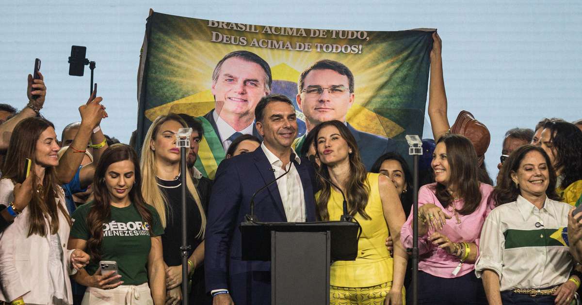 Convenção para candidatura de Flávio tem foco ‘em nosso líder’ Bolsonaro e críticas a Moraes
