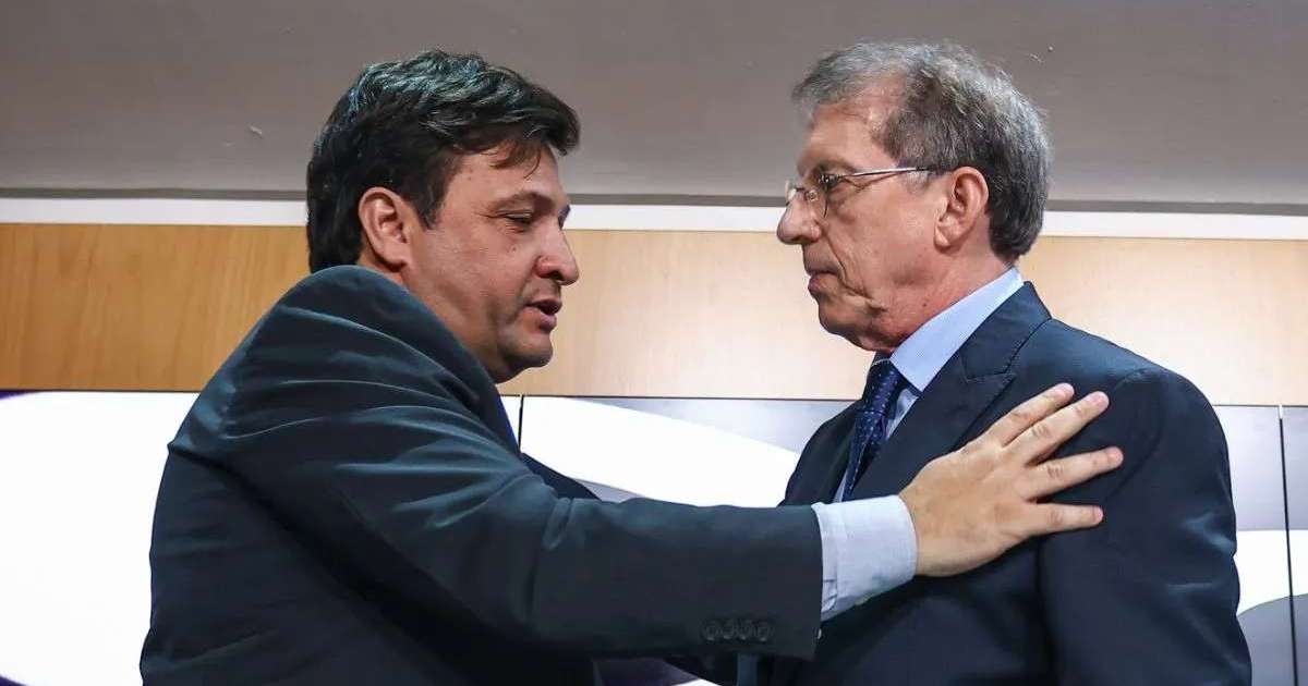 Grêmio busca acordos com ex-treinadores para evitar crises financeiras e preservar caixa em 2024