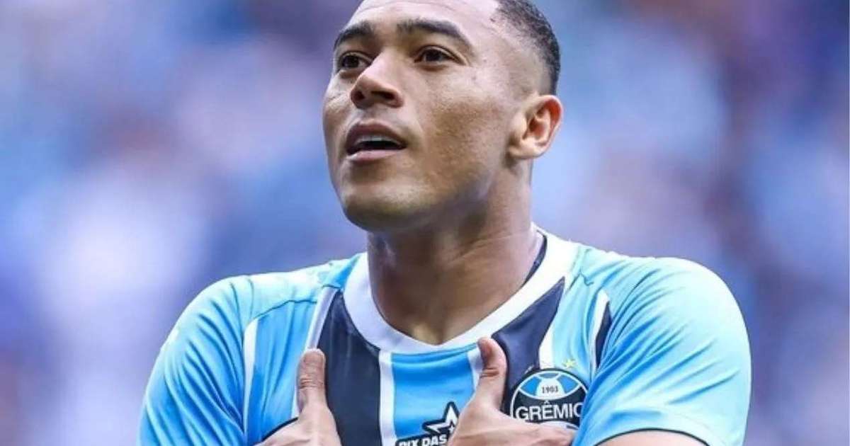 Futuro incerto: Carlos Vinícius prefere focar no Grêmio em vez de pensar na renovação contratual