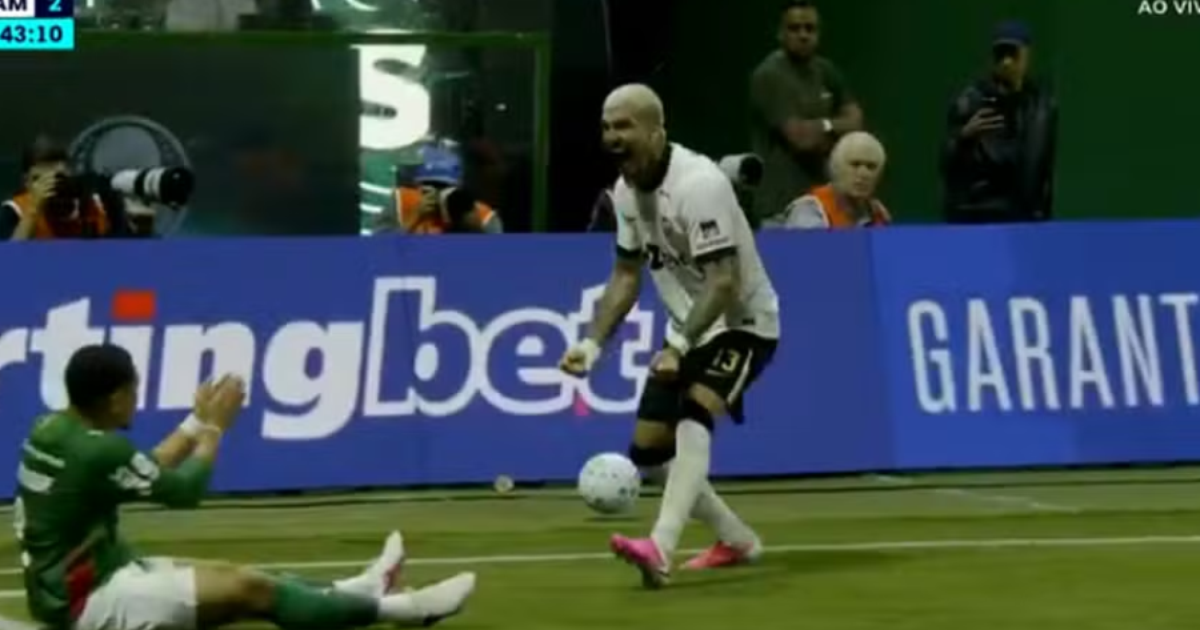 Vitor Roque provoca Lyanco nas redes sociais após confronto entre Palmeiras e Atlético-MG
