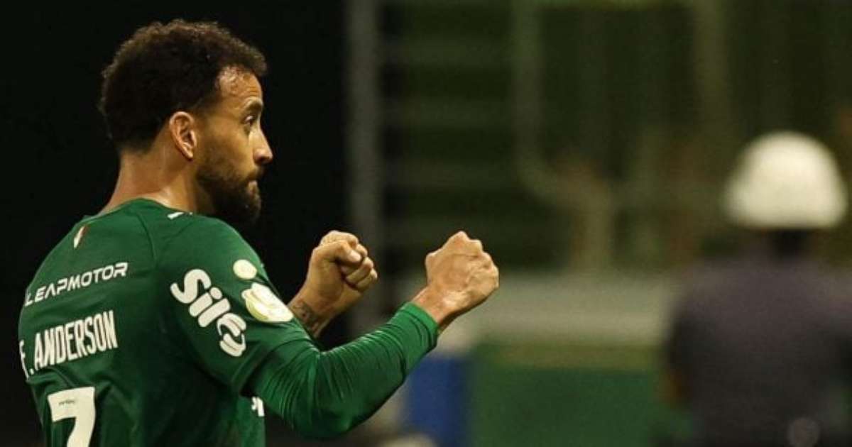 Felipe Anderson elogia desempenho do Palmeiras, destacando evolução apesar da derrota para o Atlético-MG