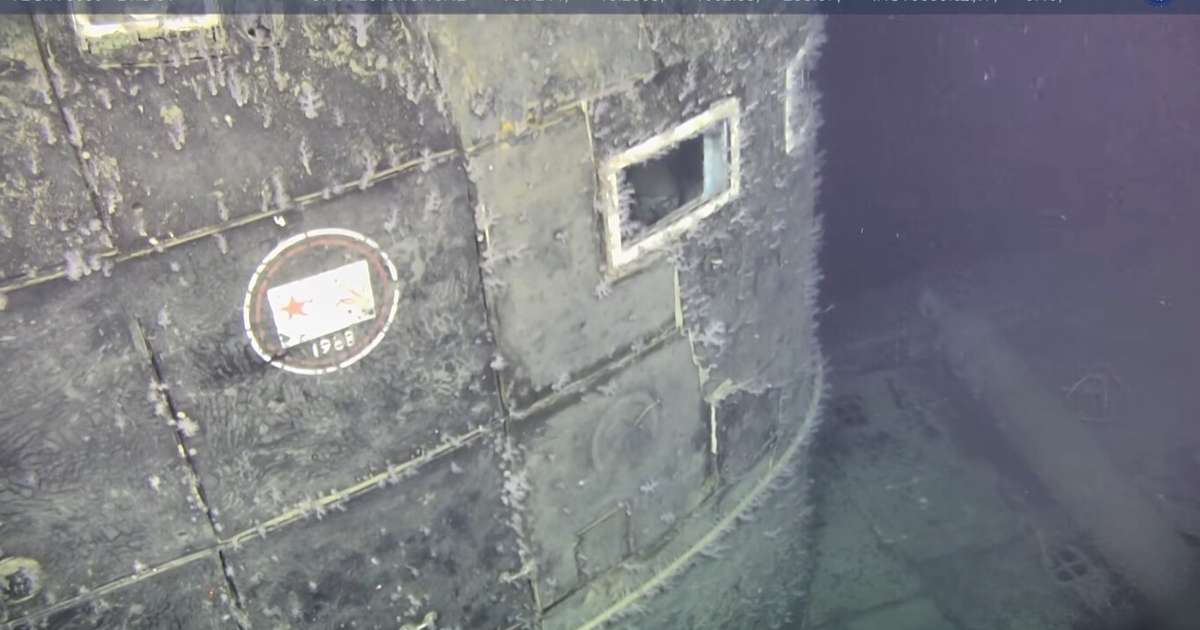 Em 1989, o submarino soviético Komsomolets afundou com seu reator e duas ogivas nucleares - até hoje, ele continua emitindo radionuclídeos