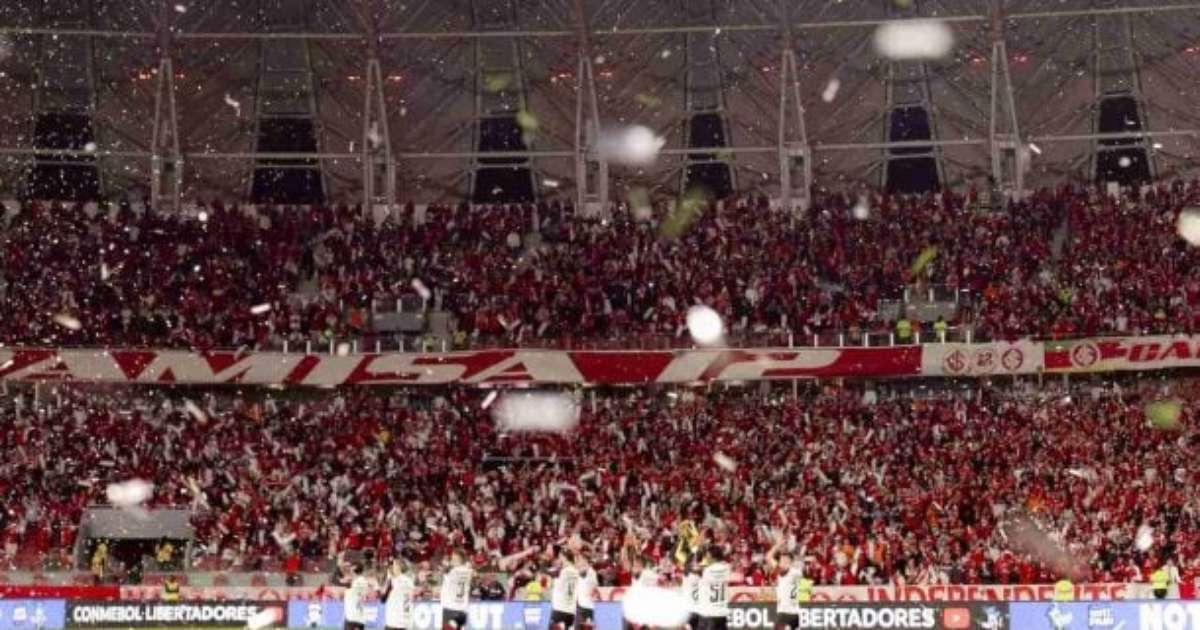 Flamengo Brilha em Último Confronto no Beira-Rio: Relembrando a Chuva de Plata