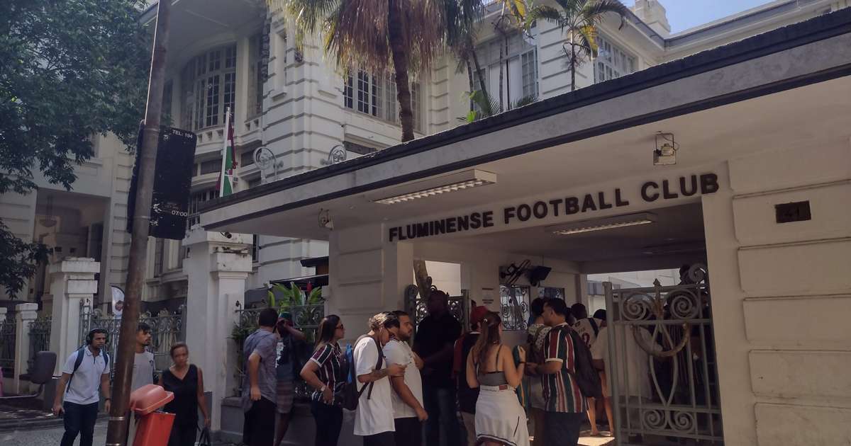 Ventania danifica sede do Fluminense e clube fecha Laranjeiras