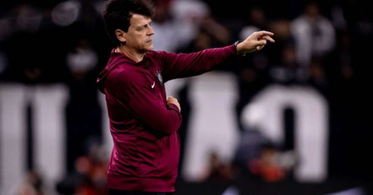 Diniz critica gramado da Neo Química e defende mudanças urgentes no Corinthians