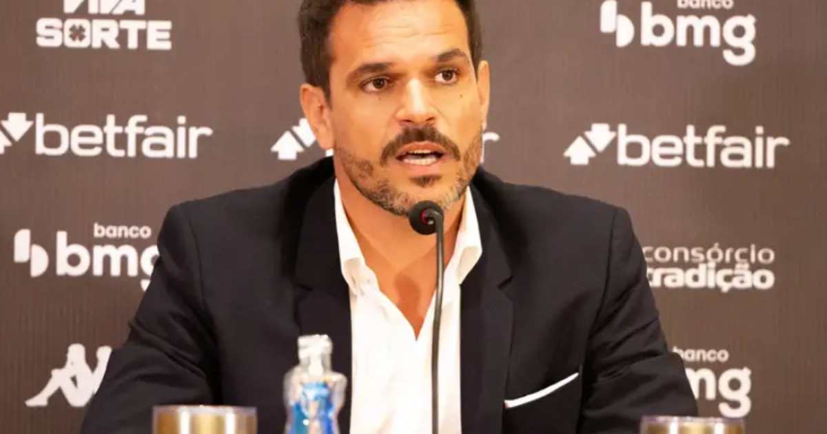 Vasco monitora zagueiro Nathan Silva, do Pumas