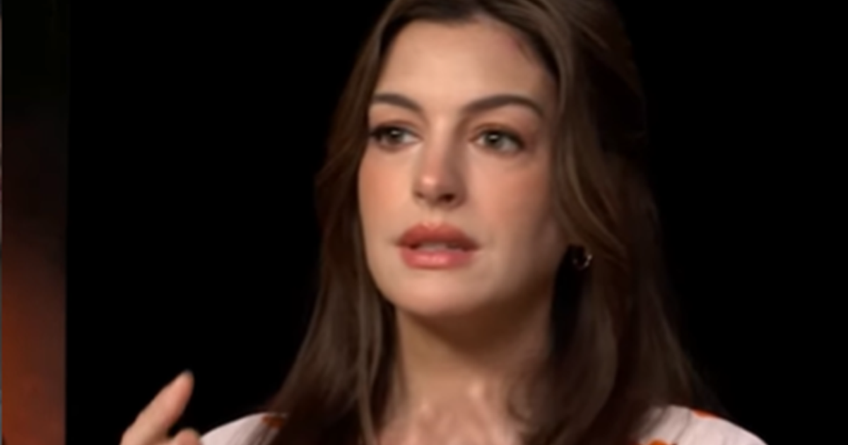 Anne Hathaway surpreende ao revelar qual é o seu disco preferido