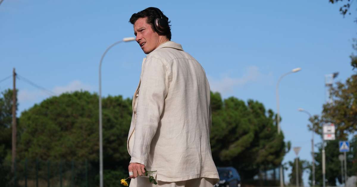 'Rosebush Pruning', novo filme de Karim Aïnouz, é confirmado no Festival do Rio