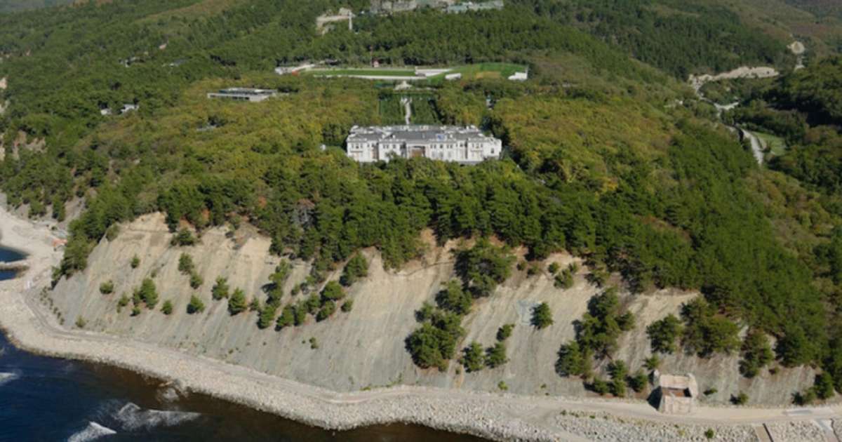 Ataque ucraniano mata banhistas em praia lotada no sul da Rússia