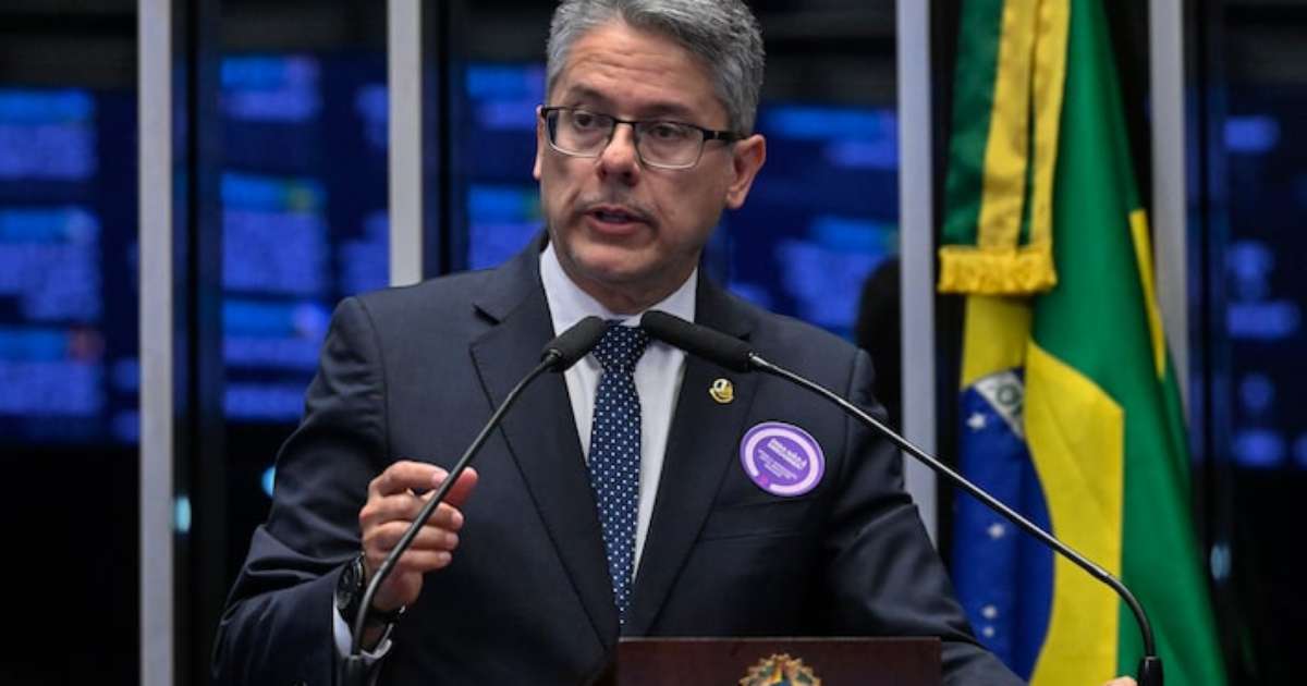 Justiça de SP rejeita ação contra Alessandro Vieira apresentada por família de Moraes