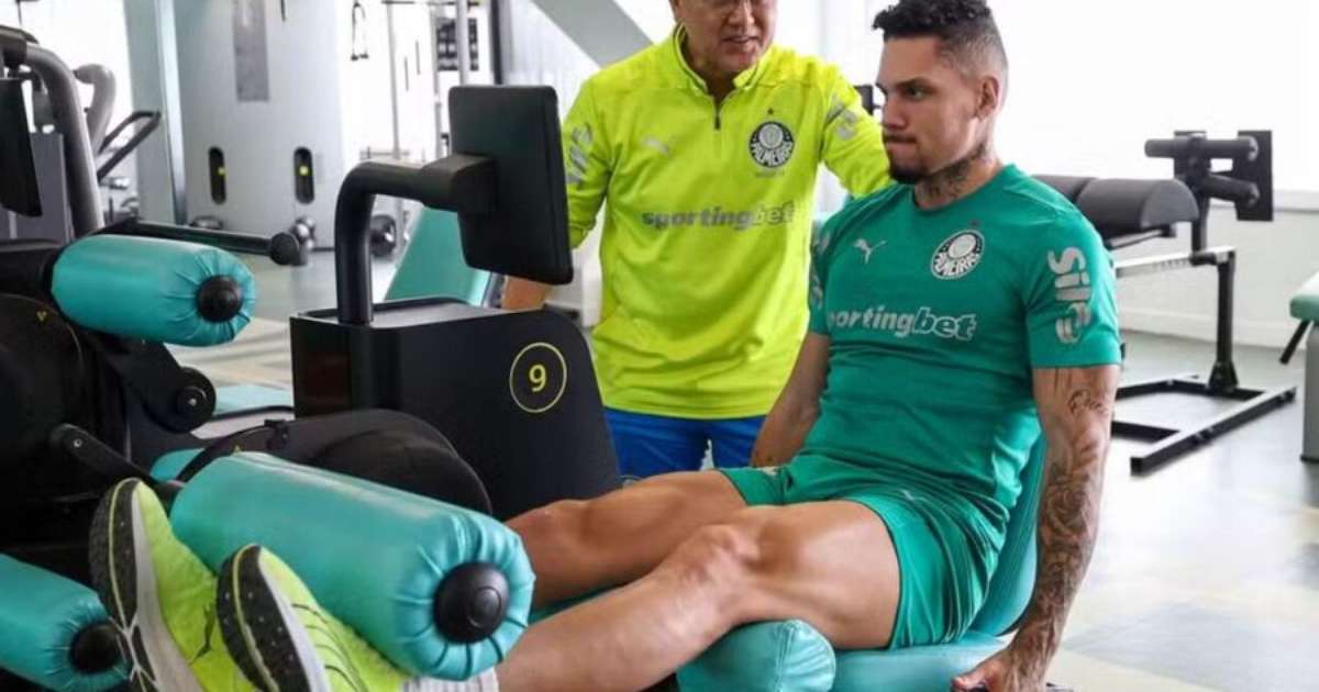 Abel Ferreira comenta abertamente a situação de Paulinho no Palmeiras