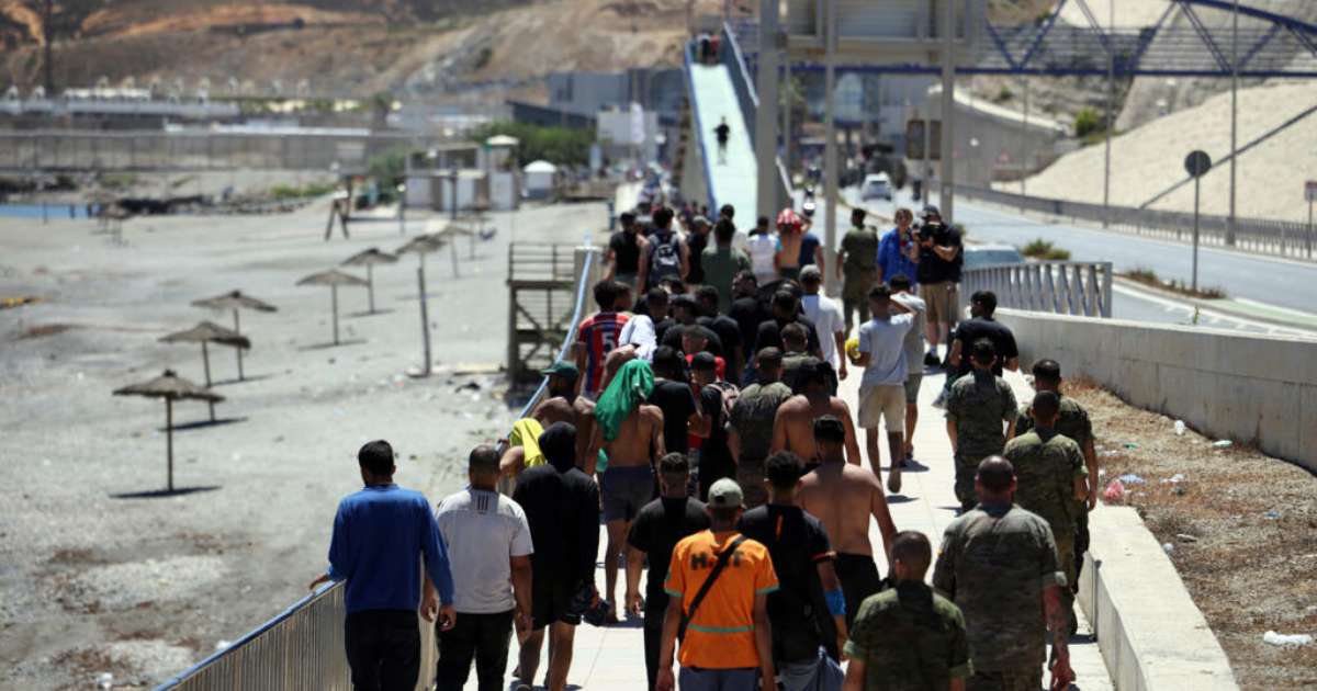Crise migratória em Ceuta pressiona unidade da União Europeia