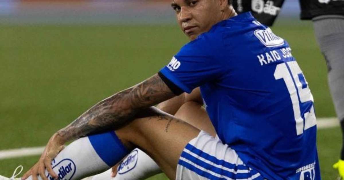 Kaio Jorge usa humor para rebater críticas após empate; pressão por gols aumenta no Cruzeiro