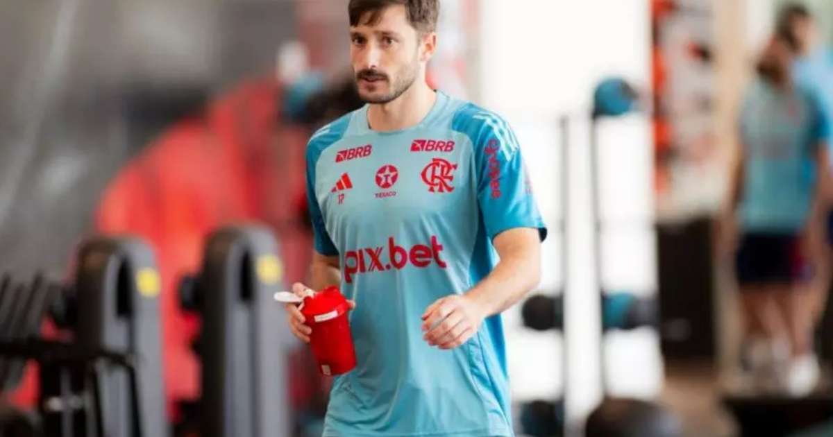 Matías Viña Enfrenta Desafios no Exterior Durante Empréstimo ao Flamengo