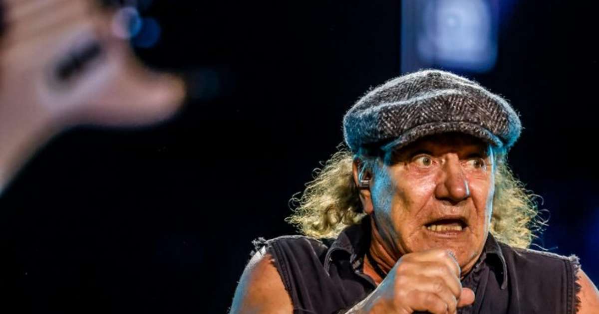 Cantor do AC/DC quase é atingido por canhão e escapa de acidente em show nos EUA; veja vídeo