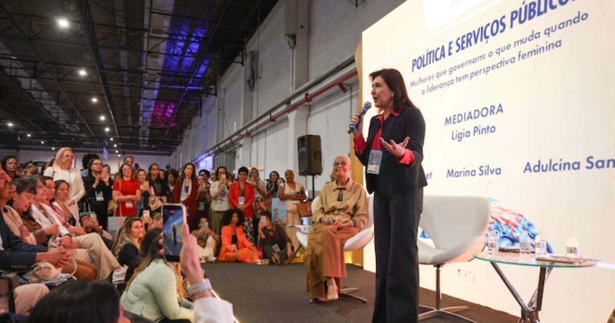 'Não adianta alcançar o ápice, se outras mulheres não vierem', diz Tebet, ao lado de Marina