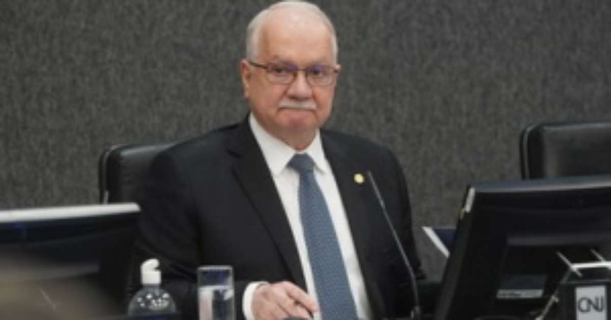 CNJ aprova fim da aposentadoria compulsória como punição máxima a juízes