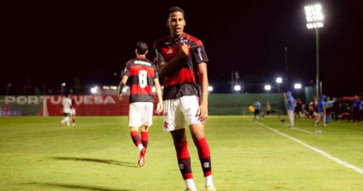 Flamengo negocia saída de dupla do sub-20